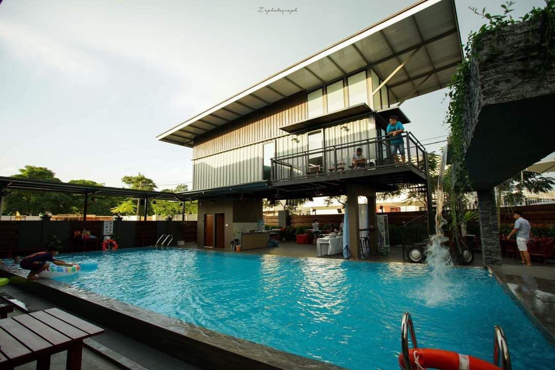 Kluang Container Swimming Pool Hotel Extérieur photo